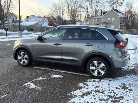 2017 Kia Niro LX