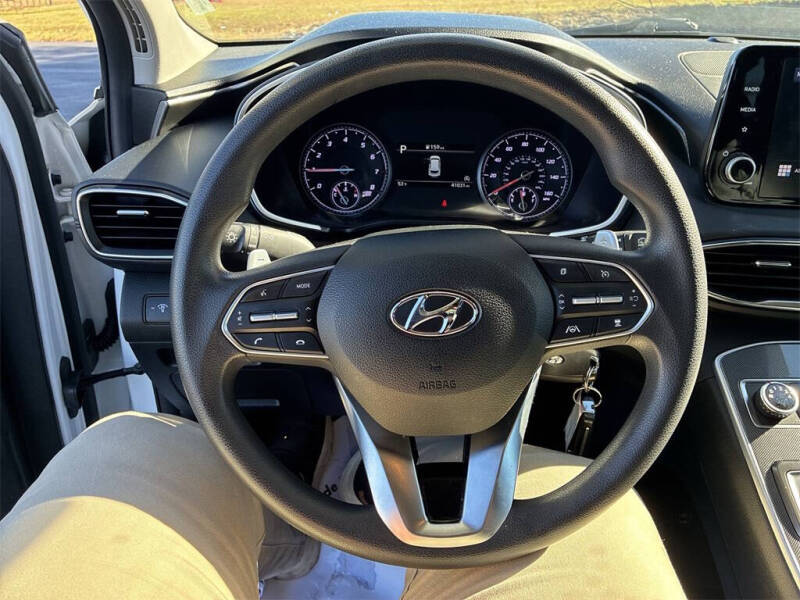 2023 Hyundai Santa Fe SE