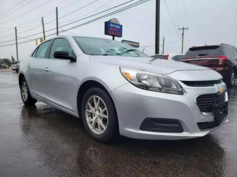 2014 Chevrolet Malibu for sale at Instant Auto Sales in Chillicothe OH