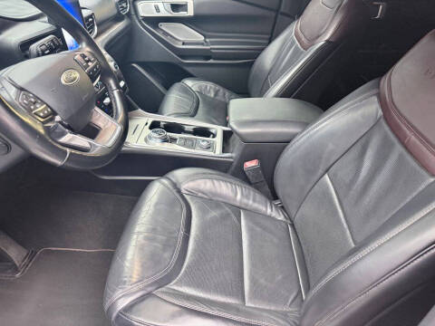 2020 Ford Explorer Platinum