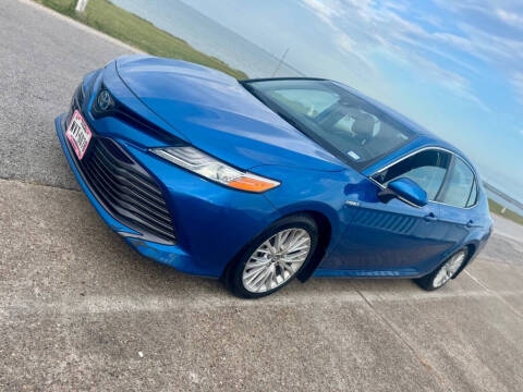 2019 Toyota Camry Hybrid
