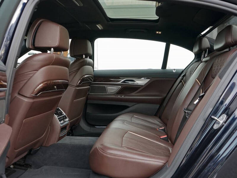 2022 BMW 7 Series 750i xDrive