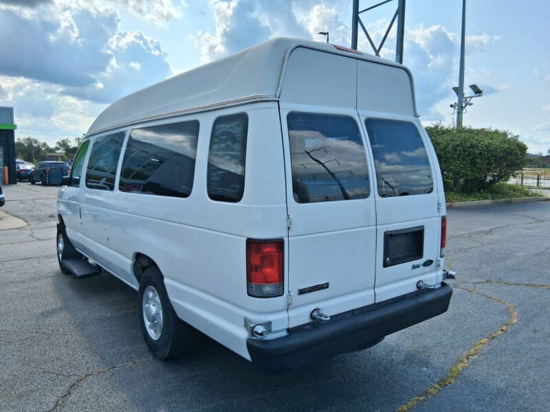 2009 Ford E-Series E-250