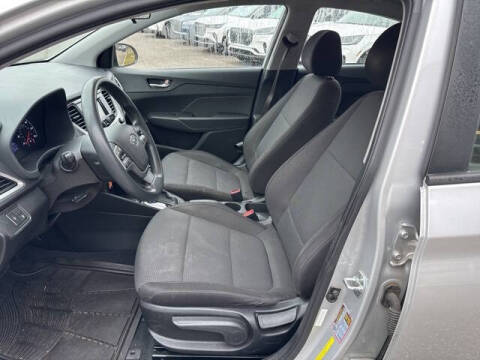 2019 Hyundai Accent SE