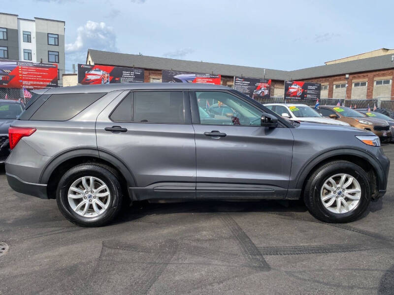 2021 Ford Explorer
