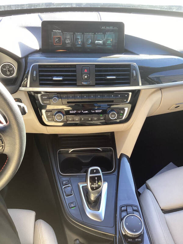 2017 BMW 3 Series 330i