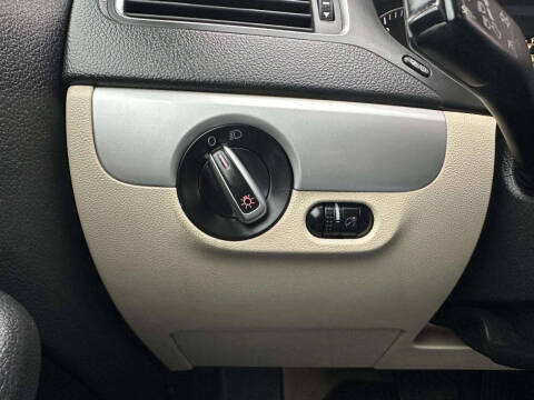 2013 Volkswagen Jetta SE