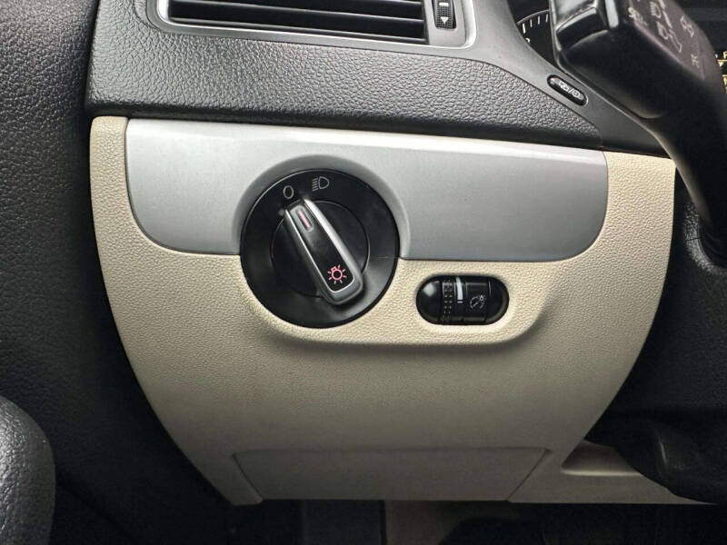 2013 Volkswagen Jetta SE