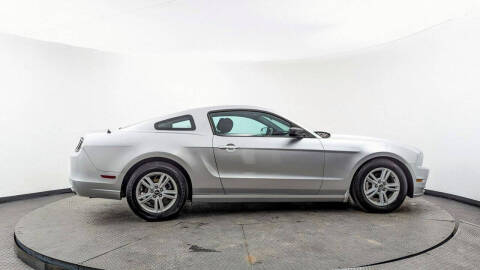 2014 Ford Mustang V6