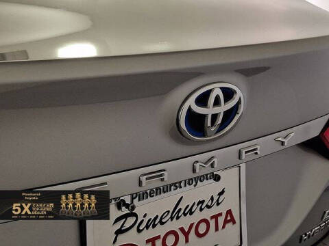 2019 Toyota Camry Hybrid LE