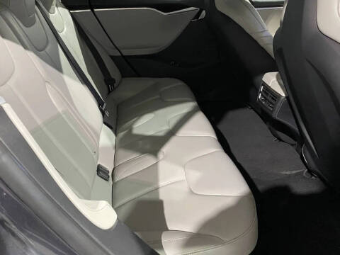 2015 Tesla Model S 70D