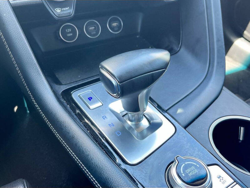 2023 Genesis G70