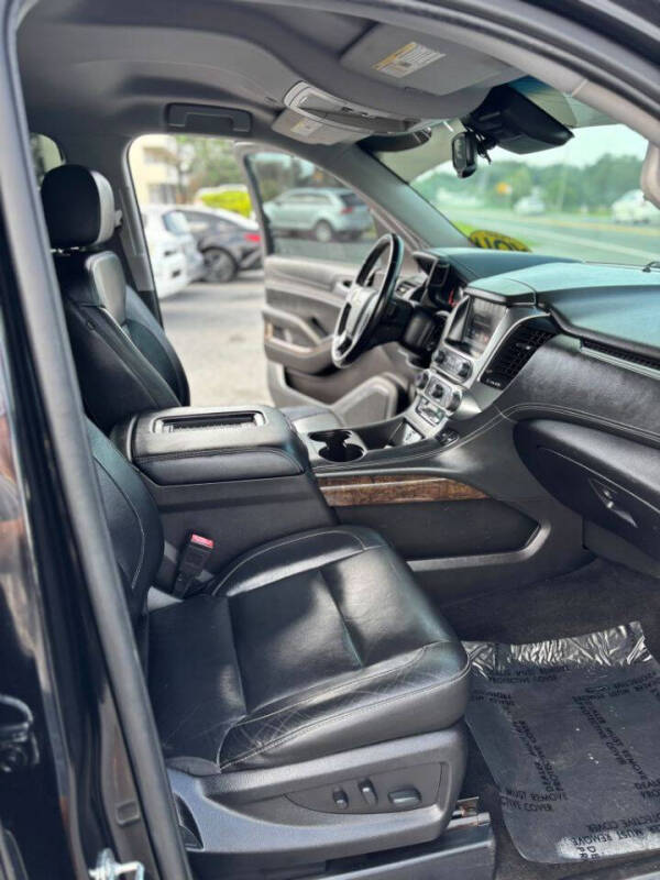 2017 Chevrolet Suburban LT