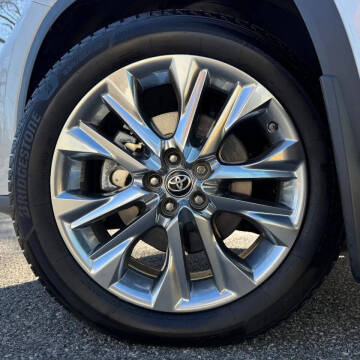 2023 Toyota Highlander Hybrid Limited