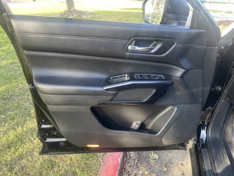 2022 Nissan Pathfinder S