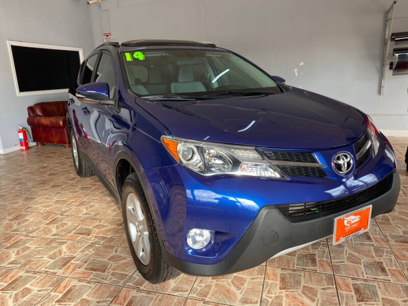 2014 Toyota RAV4 for sale at TOP SHELF AUTOMOTIVE in Newark NJ