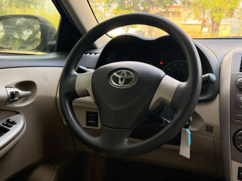 2011 Toyota Corolla LE