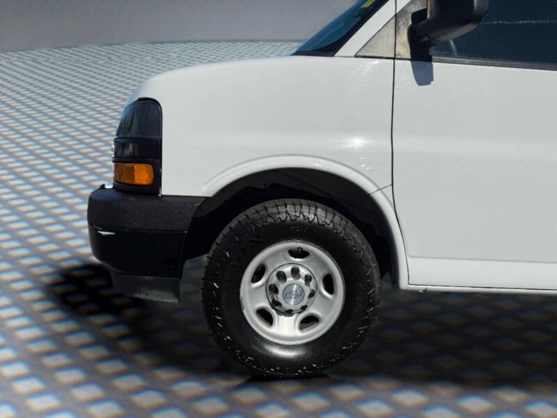 2019 Chevrolet Express LS 2500