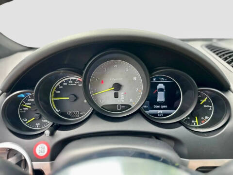 2016 Porsche Cayenne S E-Hybrid