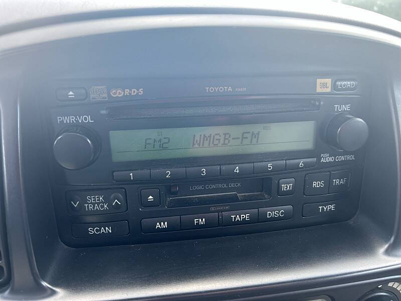 2005 Toyota Sequoia SR5