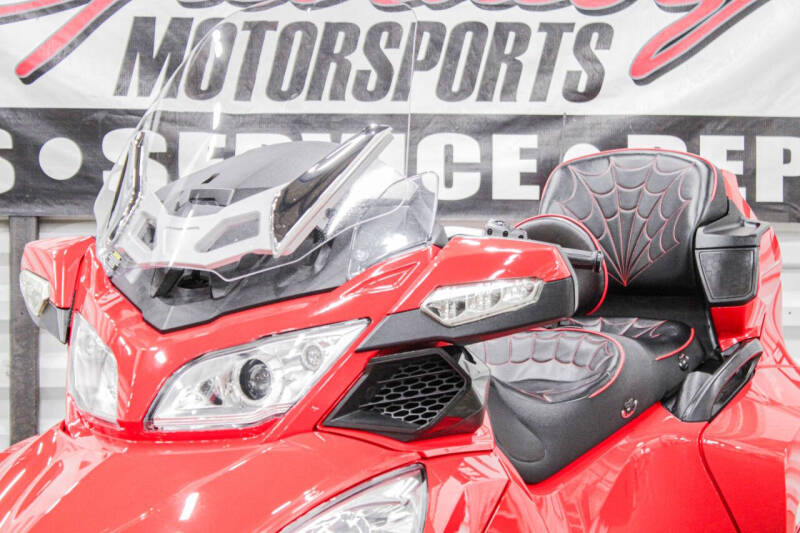2012 Can-Am Spyder RT-S SM5