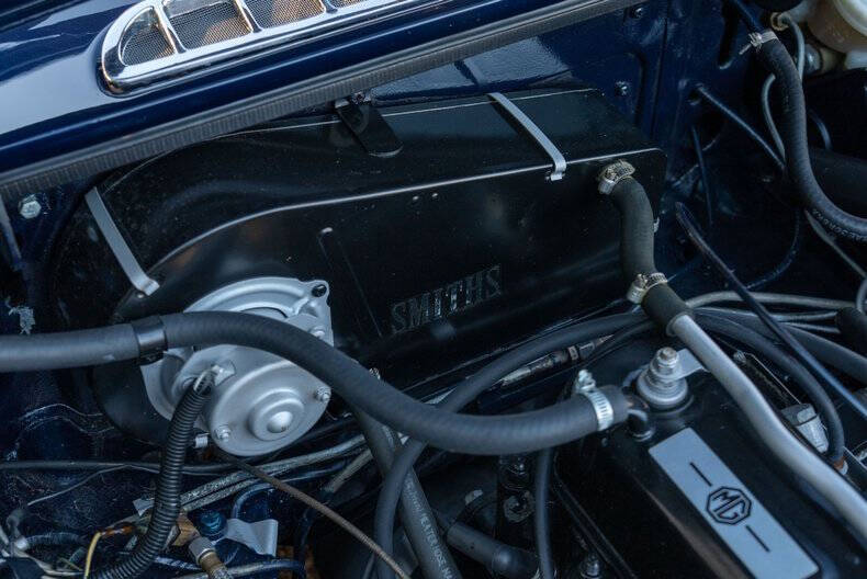 1973 MG B
