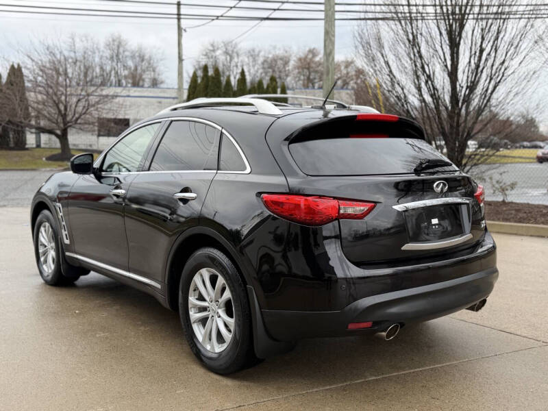 2012 Infiniti FX35
