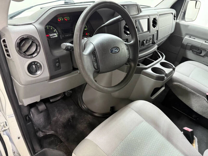 2014 Ford E-Series E-150