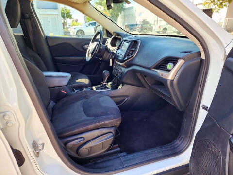 2016 Jeep Cherokee Latitude Altitude