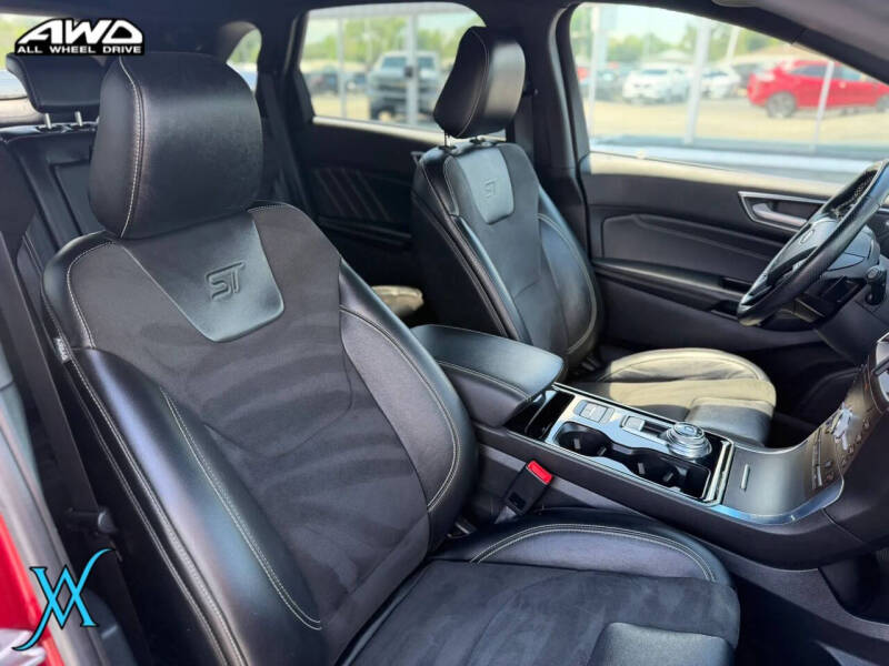 2020 Ford Edge ST