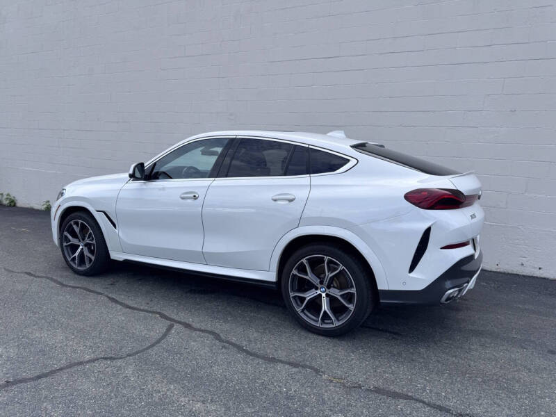 2022 BMW X6 xDrive40i