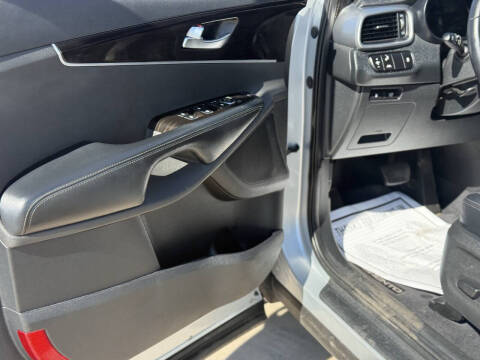 2020 Kia Sorento EX V6