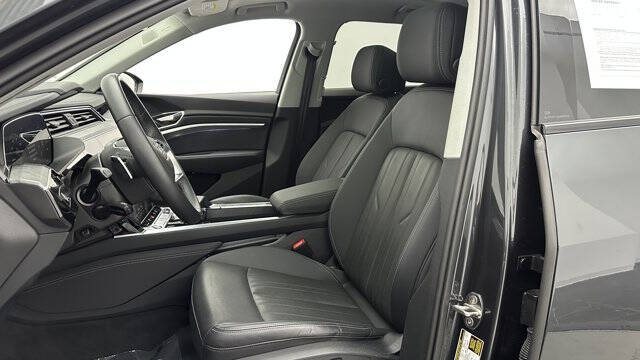 2024 Audi Q8 e-tron quattro Premium Plus