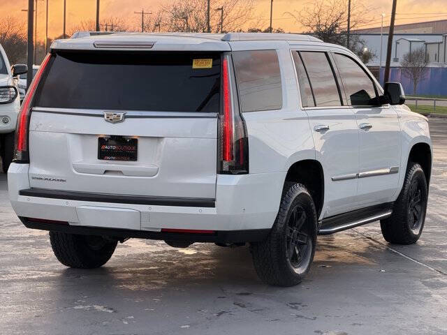 2017 Cadillac Escalade Luxury