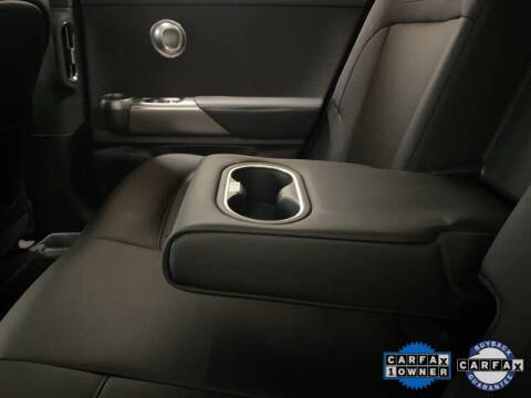 2024 Genesis GV60 Standard