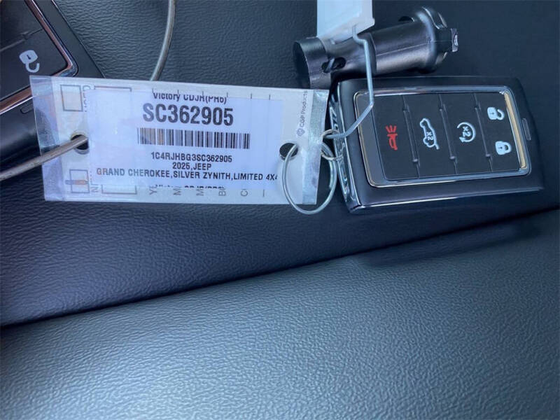 2025 Jeep Grand Cherokee Limited