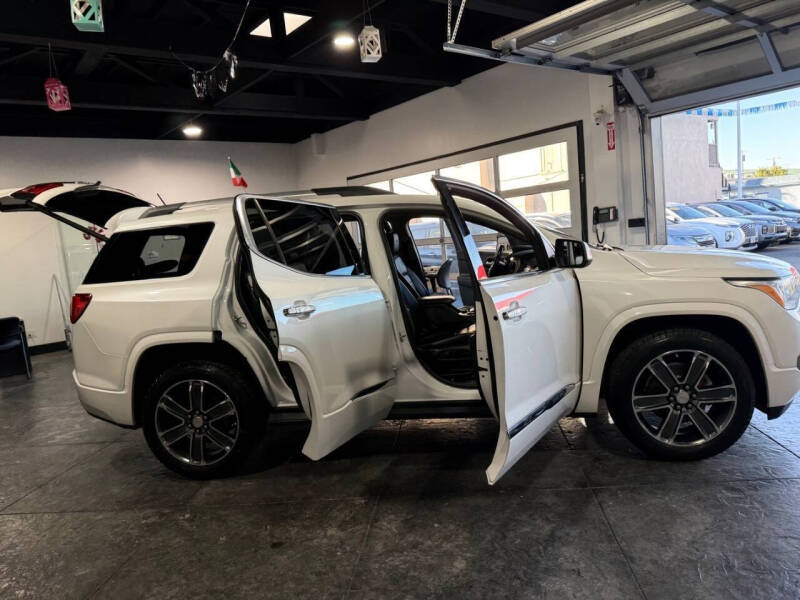 2018 GMC Acadia Denali