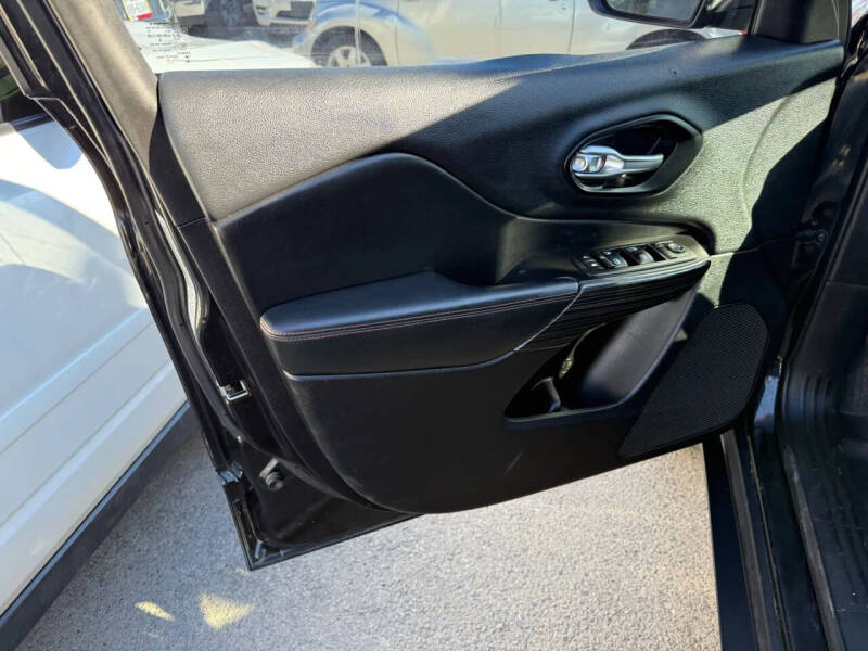 2014 Jeep Cherokee Trailhawk