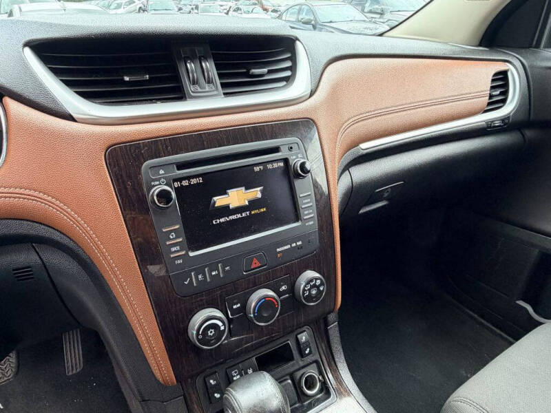 2017 Chevrolet Traverse LT