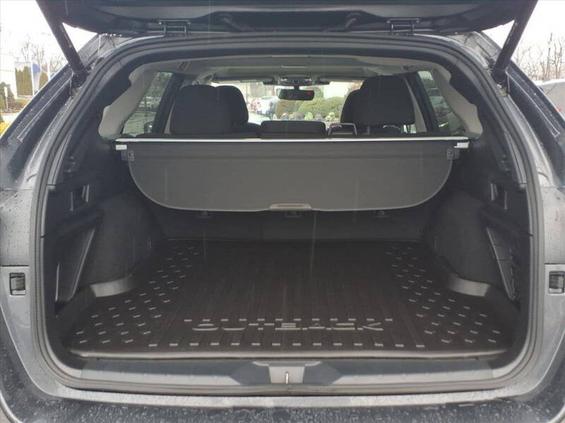 2023 Subaru Outback Premium