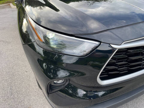 2022 Toyota Highlander XLE