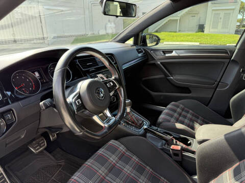 2018 Volkswagen Golf GTI S