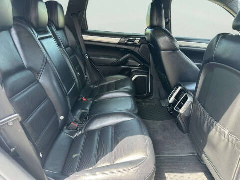 2015 Porsche Cayenne Turbo