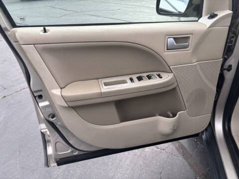 2005 Ford Freestyle SEL