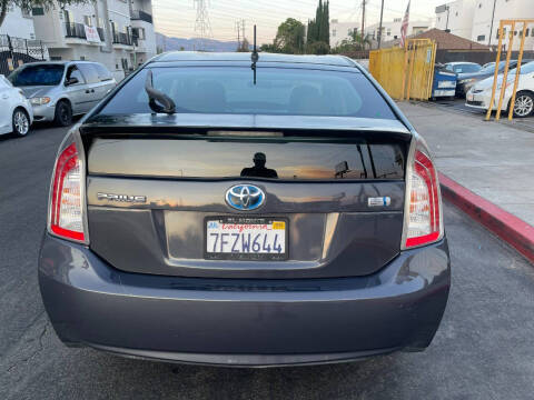 2014 Toyota Prius Three