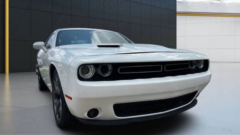 2018 Dodge Challenger SXT Plus