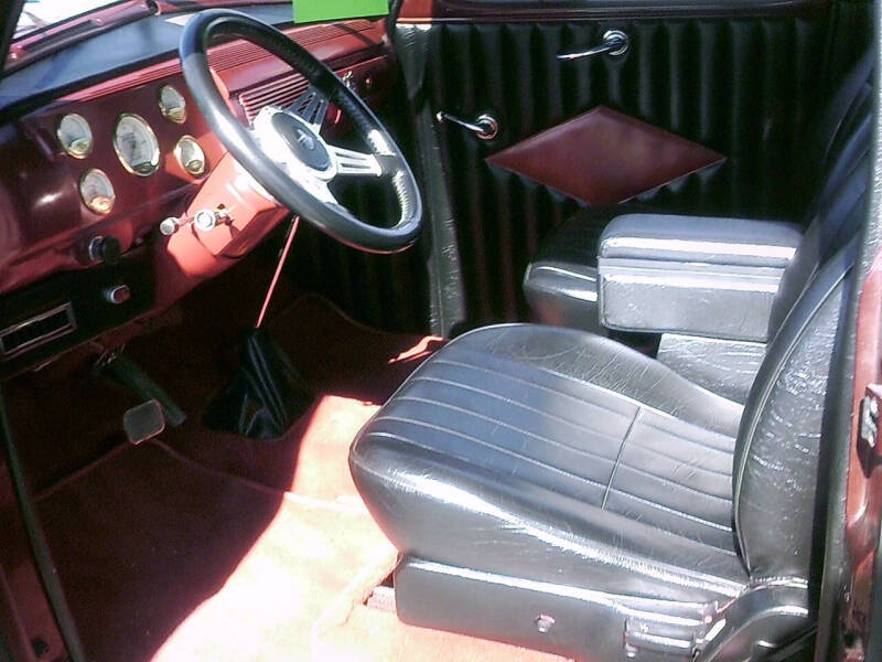 1941 Ford Custom Deluxe