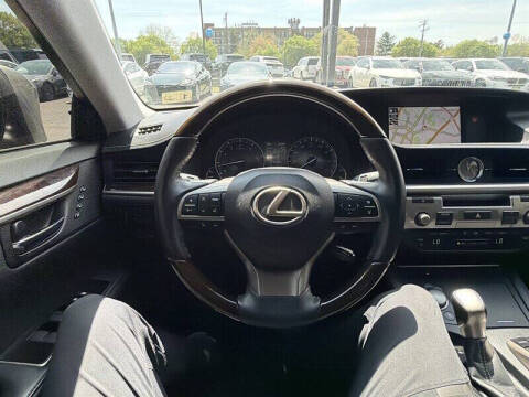 2017 Lexus ES 350