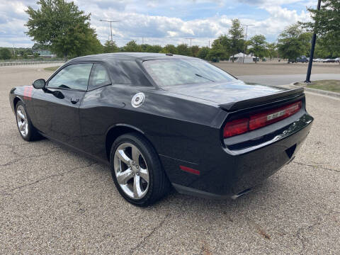 2014 Dodge Challenger R/T Plus