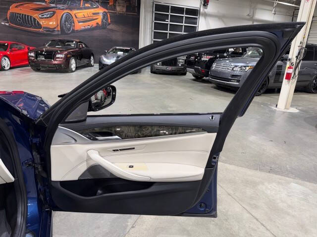 2021 BMW 5 Series M550i xDrive